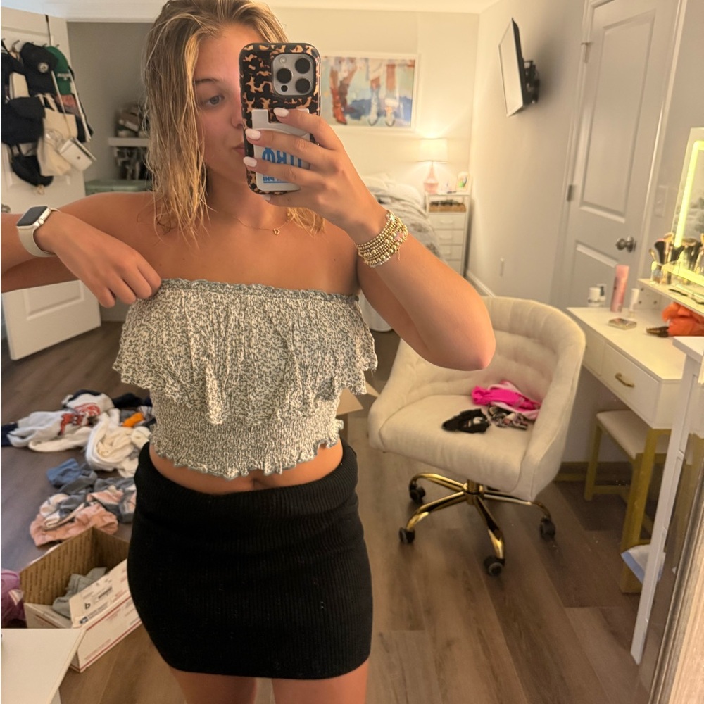 Women's Strapless Ruffle Top - Picture 3 of 3